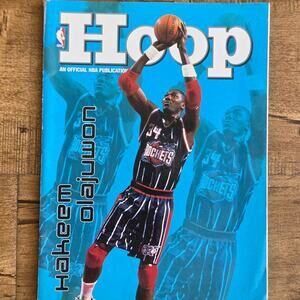 Vtg 2000 Hakeem Olajuwon Houston Rockets Cover Hoops Magazine